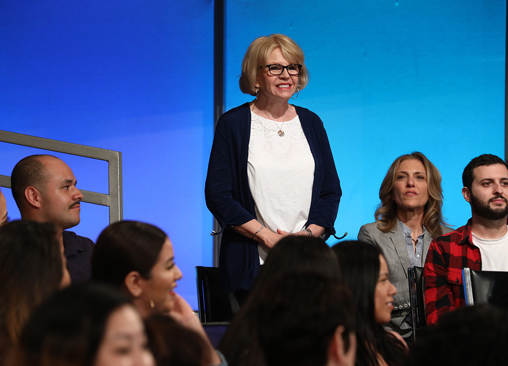 Kristen Bell's Mom Surprises Her on The Ellen DeGeneres Show Big